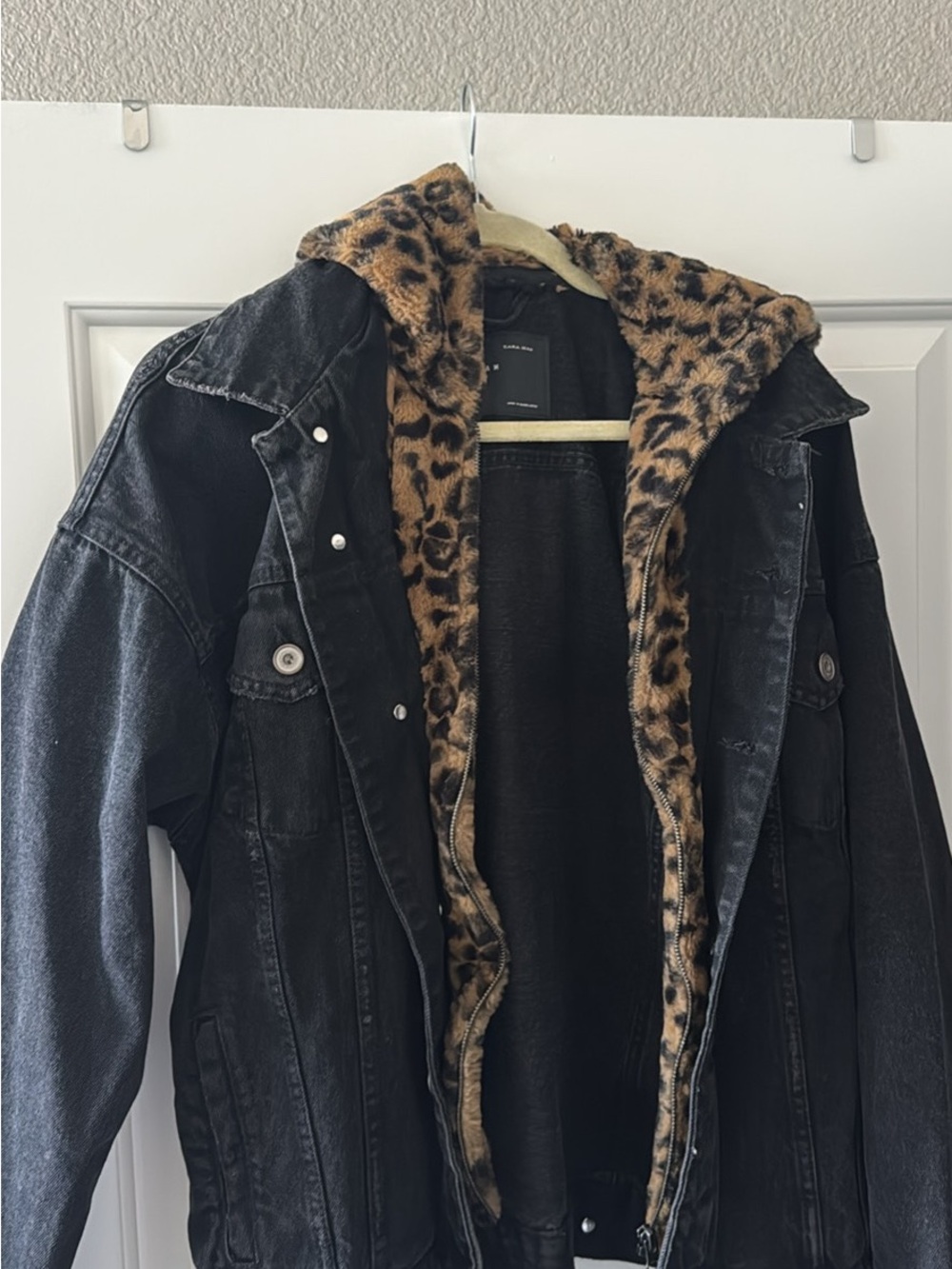 Zara Black Denim Jacket with Leopard Faux-Fur Lining